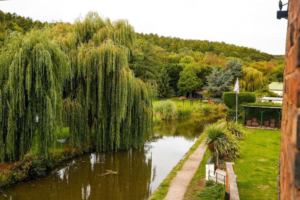 Hidden Gem Canal Facing Retreat With Lovely Walks Hopwas Dış mekan fotoğraf